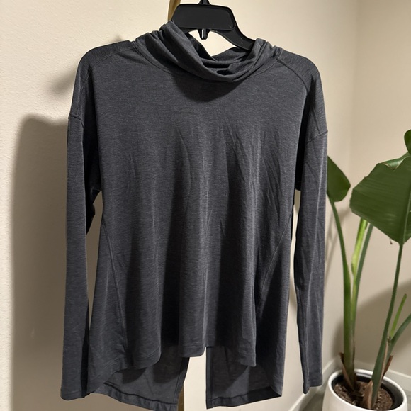 lululemon athletica Tops - Lululemon Women's Long Sleeve Top